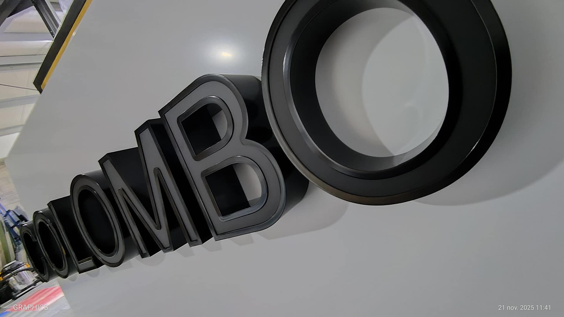 sign-by-graphics-ensigne-black-and-white-bordeaux-ausdenge-bassin-arcachon